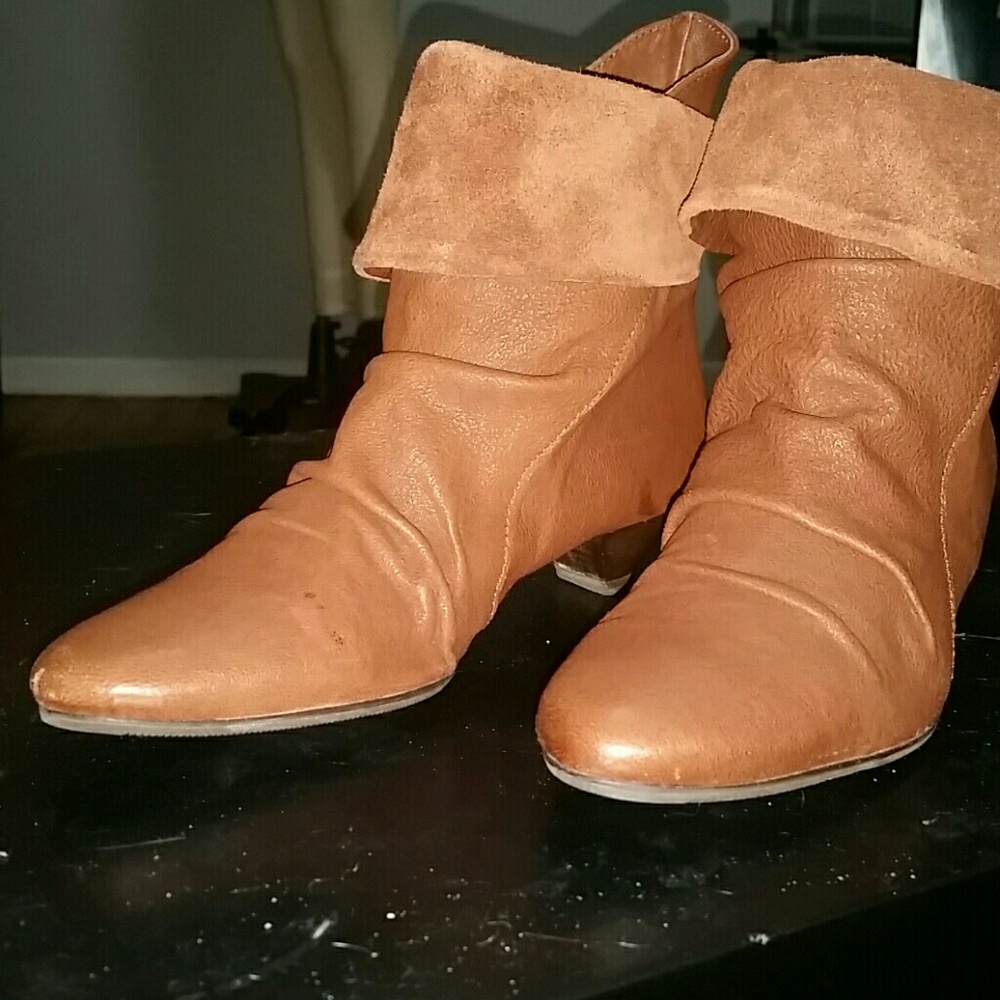 Jonak Paris Fold Over Kitten Heel Ankle Boot - Picture 2 of 8